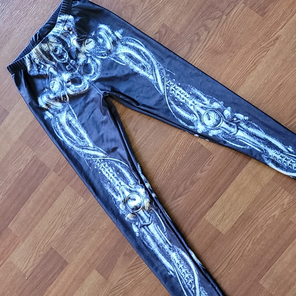 H.R. Giger style leggings